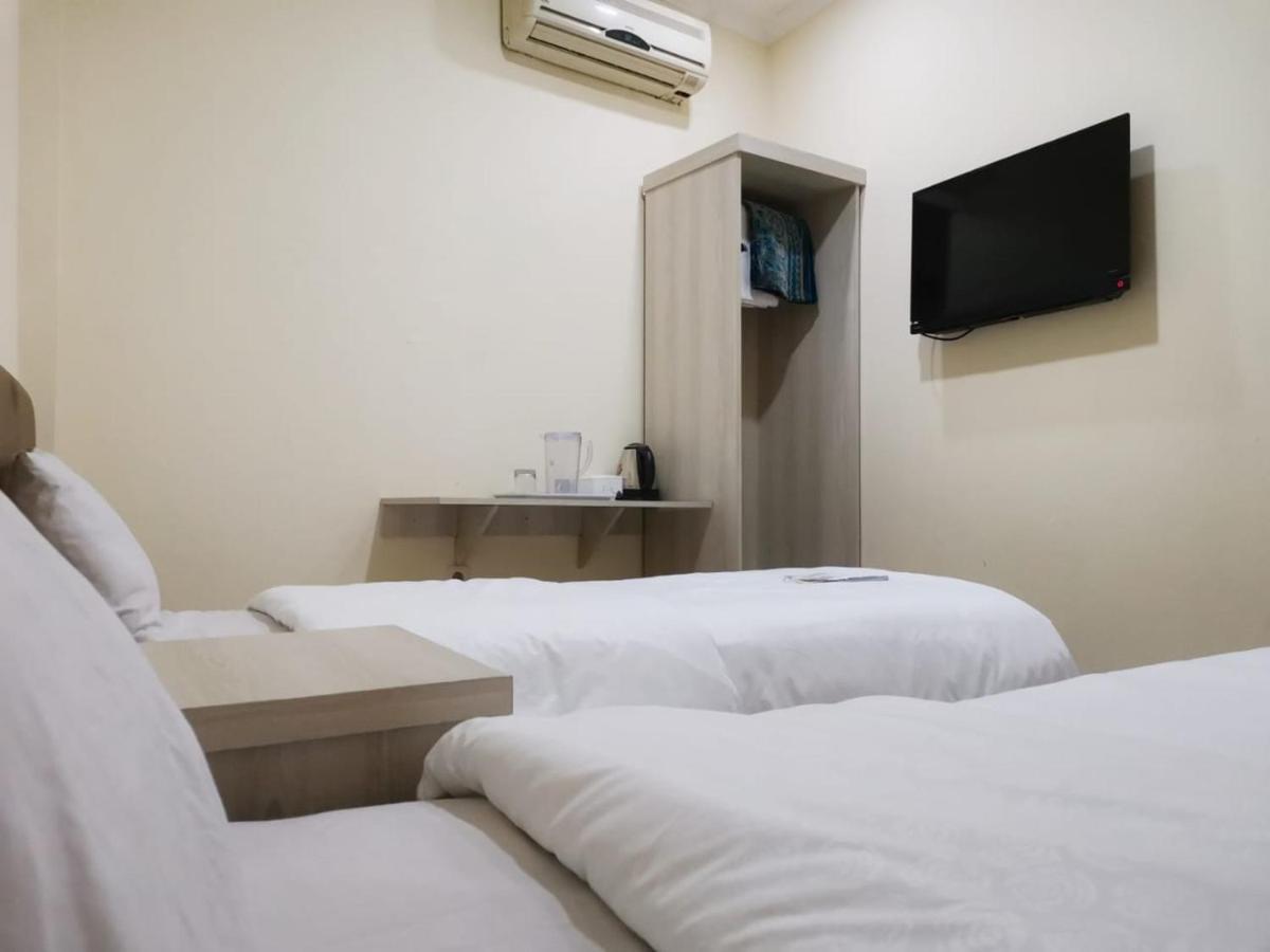 Hotel Nusantara Indah Syariah Jakarta Extérieur photo